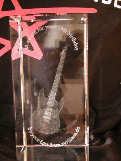 Der avrilfans.de Fanaward zu Avrils 19. Geburtstag Fanaward aus Glas mit Lasergravur
